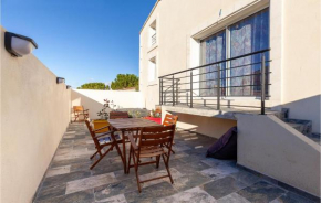 Pet Friendly Apartment In Eyragues With Wi-Fi